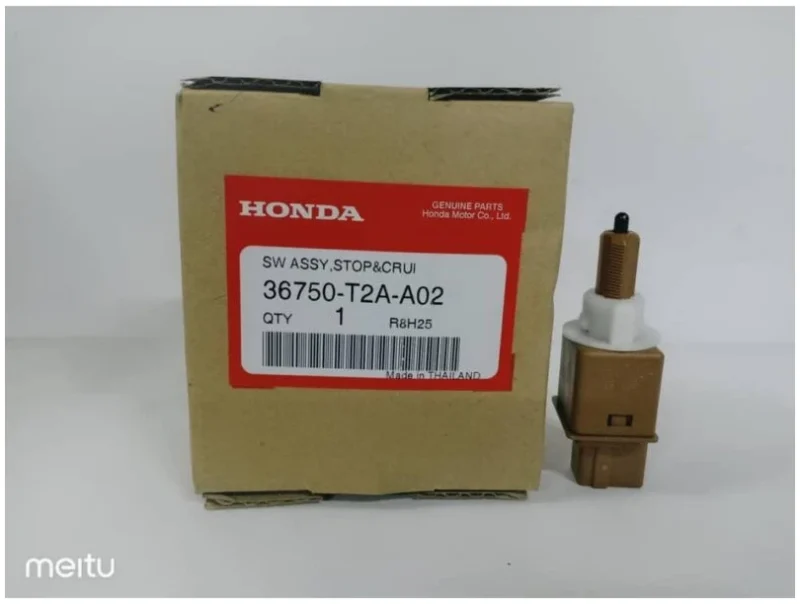 BRAKE SWITCH HONDA GENIUNE CITY T9A GM6/ACCORD T2A/JAZZ T5A 36750-T2A-A02