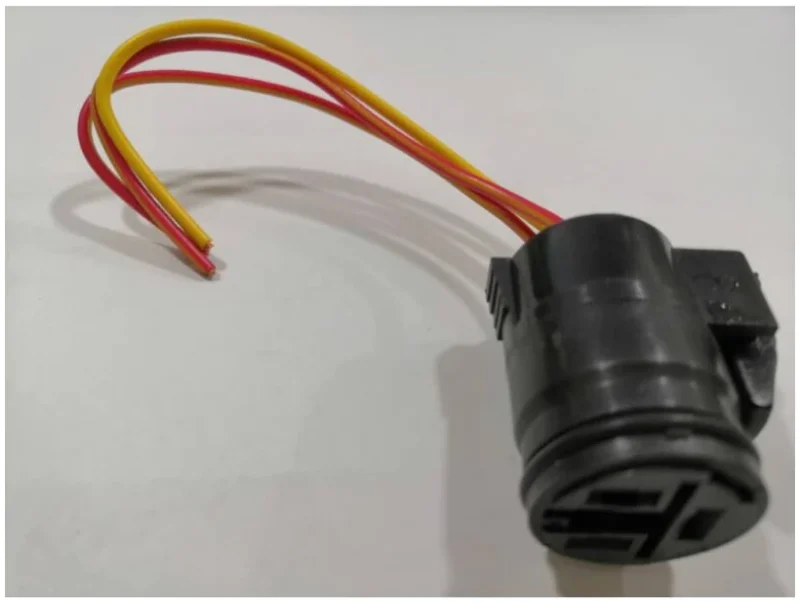 HONDA CIVIC , DAIHATSU ROCKY 2.0 , SUZUKI SE416 , TOYOTA NINJA 4.2 ALTERNATOR SOCKET CONNECTOR WITH HARNESS WIRE