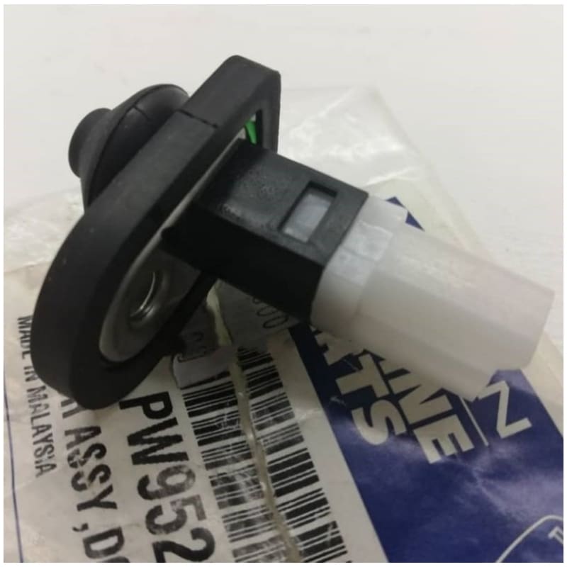 ORIGINAL PROTON GENUINE WIRA /WAJA /SAVVY /PERSONA /BLM /GEN2 FRONT RH DOOR SWITCH