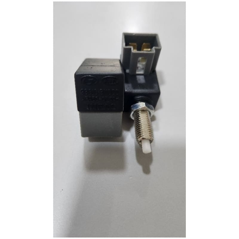 HYUNDAI KIA ELANTRA SONATA STOP LAMP SWITCH /BRAKE SWITCH 4PIN