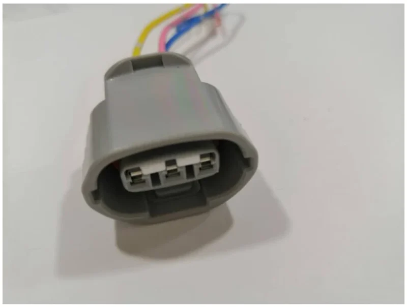 PERODUA VIVA , TOYOTA VIOS/NCP42 , HYUNDAI STAREX , SUZUKI SWIFT ALTERNATOR SOCKET CONNECTOR WITH HARNESS WIRE