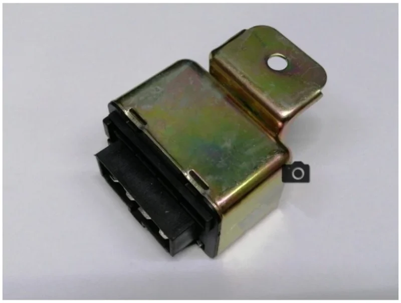 MITSUBISHI FUEL PUMP RELAY PROTON WIRA 1.6/ PERDANA AND V6 ( 8PIN ) E8T07471